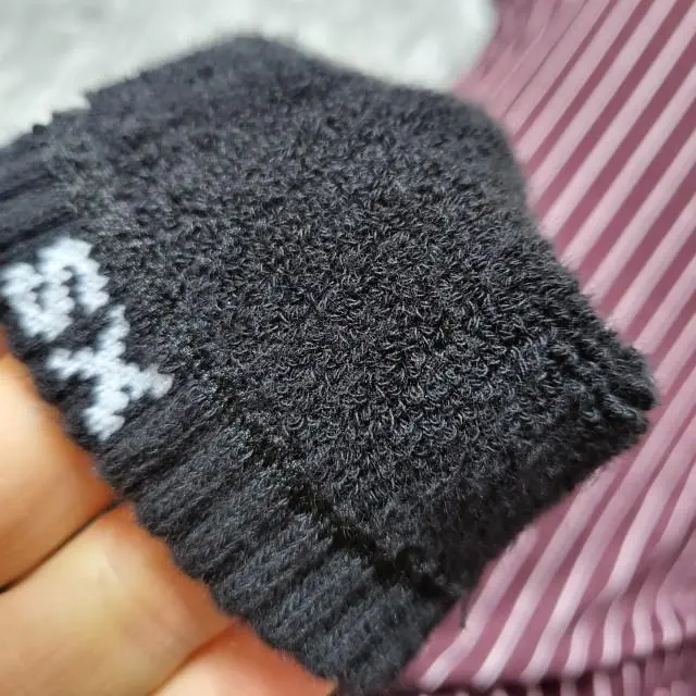 도톰해서 따뜻하고 안감 소재도 부드럽고 정말 좋아요
