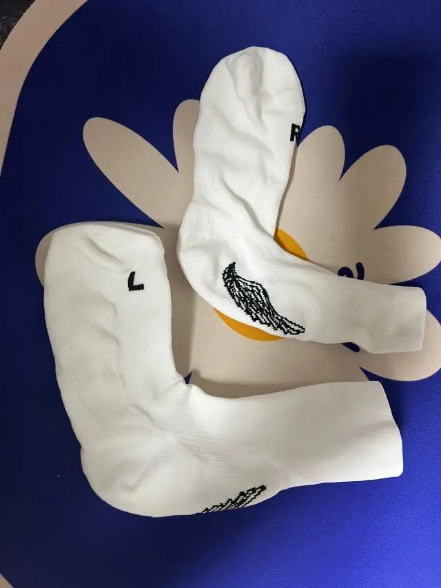 아직 잘 모르겠네요.
