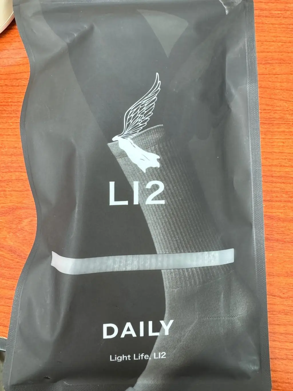 겨울양말 구매할려구 세일할때 여러개 구매했습니다. 신어보니 폭신폭신 해서 좋구요, 