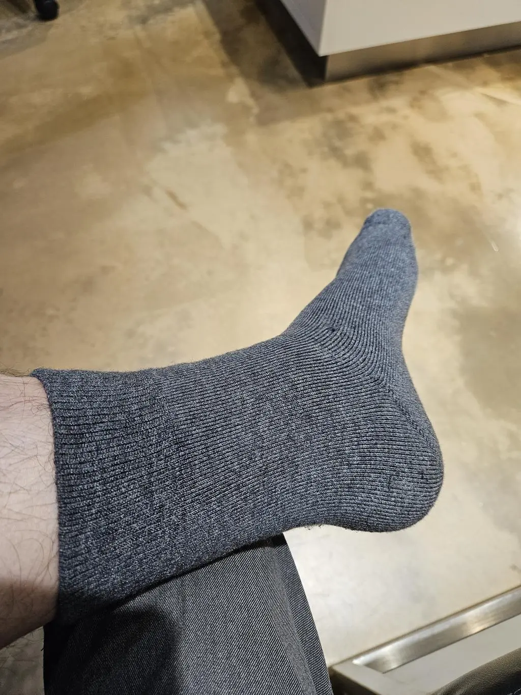 아주 보들보들 한것이 따뜻합니다  두께감이 좀 있고 목이 약간 짧은듯하나 전체적으로