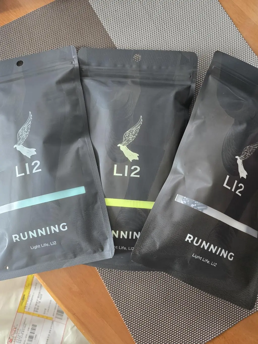 족저근막염 통증이 완화될 줄 알고 샀는데 광고에 속은 걸까요ㅎ.. 편하긴 합니다~