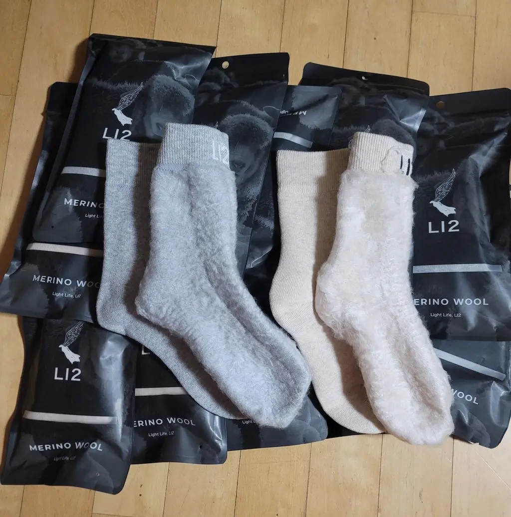 신어보니 봉제선이 없어서 발가락이 편안합니다. 너무 포근하고 좋아요.