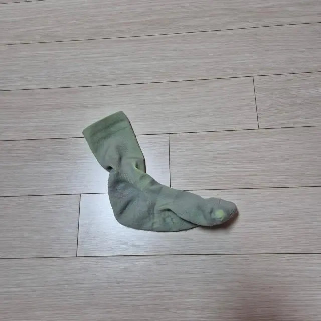 양말 세탁 두번째에 색이 다빠졌어요 ㅠ
