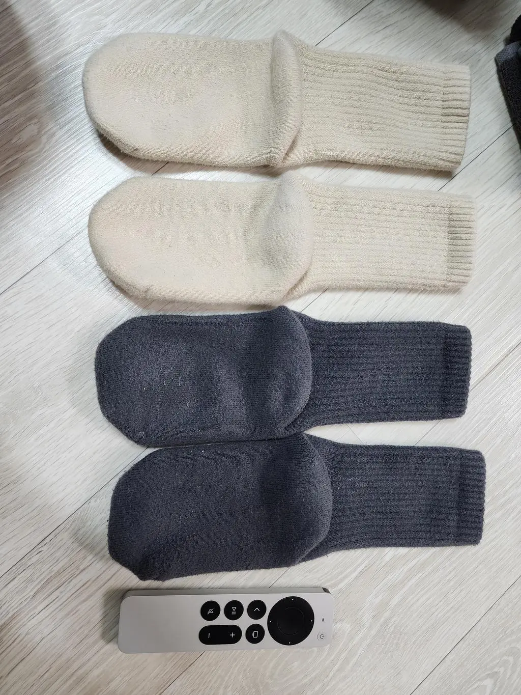 따숩고 부드럽고 보풀없고 변형없어 더 좋습니다