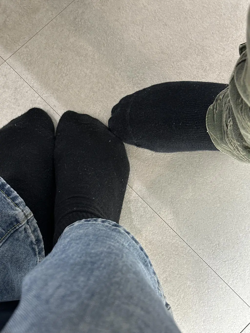 남편이랑 커플 양말루다가🎈 겨울엔 이거만한거 없어요 진짜