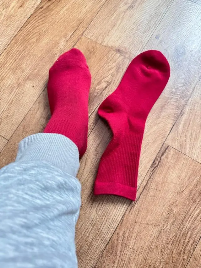 양ㅁㄹ이 짱짱하고 소재도 고급스러워 보입니다 색상도 고급스런느낌~아직 신고 나가보