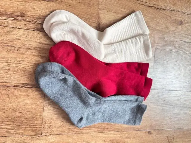 양ㅁㄹ이 짱짱하고 소재도 고급스러워 보입니다 색상도 고급스런느낌~아직 신고 나가보