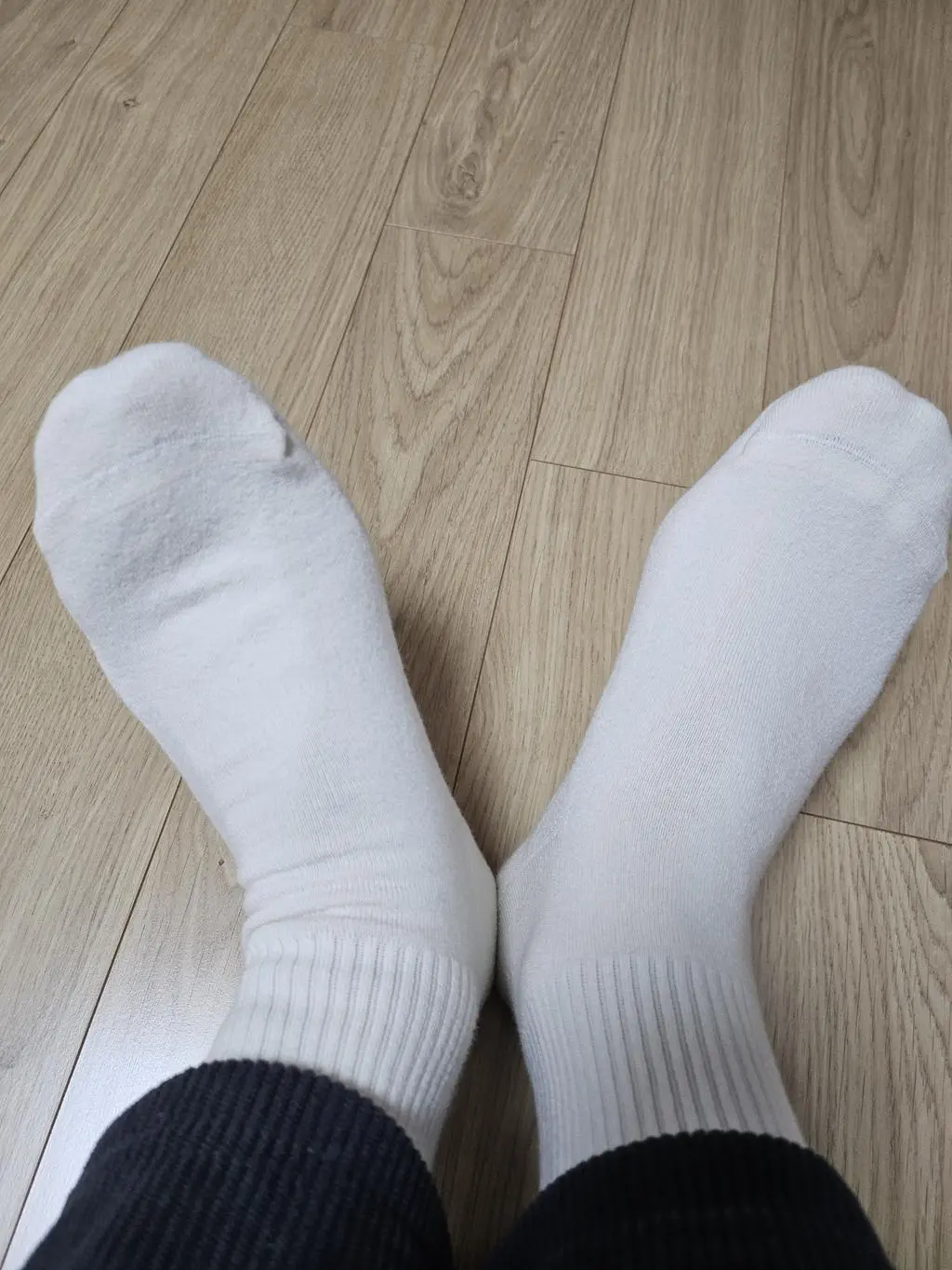 양말을 신으면 먼가 불편해서 평소에 많은 양말을 구매했었는데 에어 데일리 크루삭스는