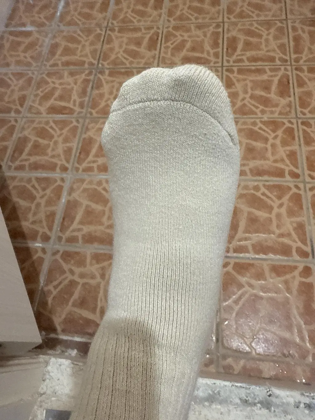 진짜 신세계입니다 일하는 곳에서 발이 너무 시려웠는데 진짜 따뜻해요!!넘넘 강추 입니