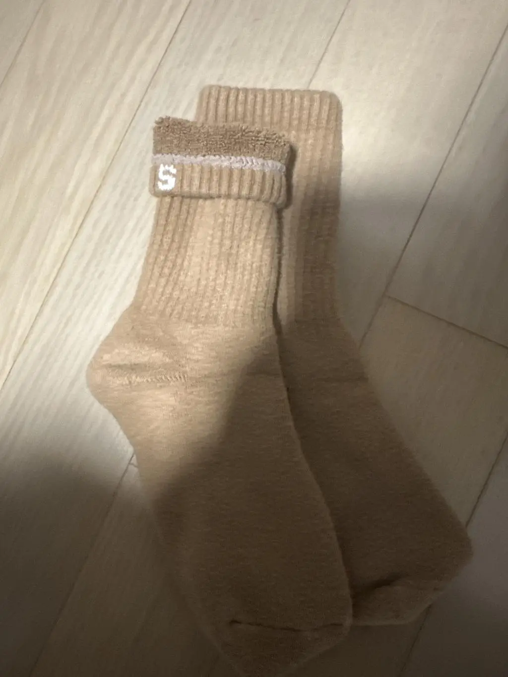 두껍고 푹신하고 부드럽고
