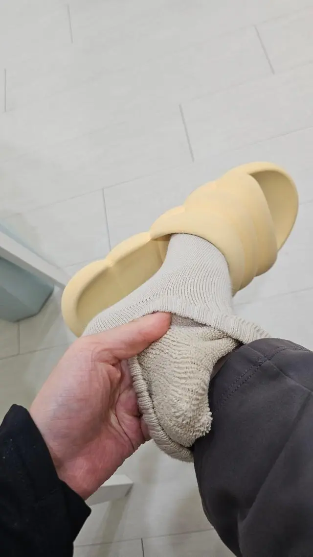 따뜻하고 생각보다 땀이안차서좋아요
