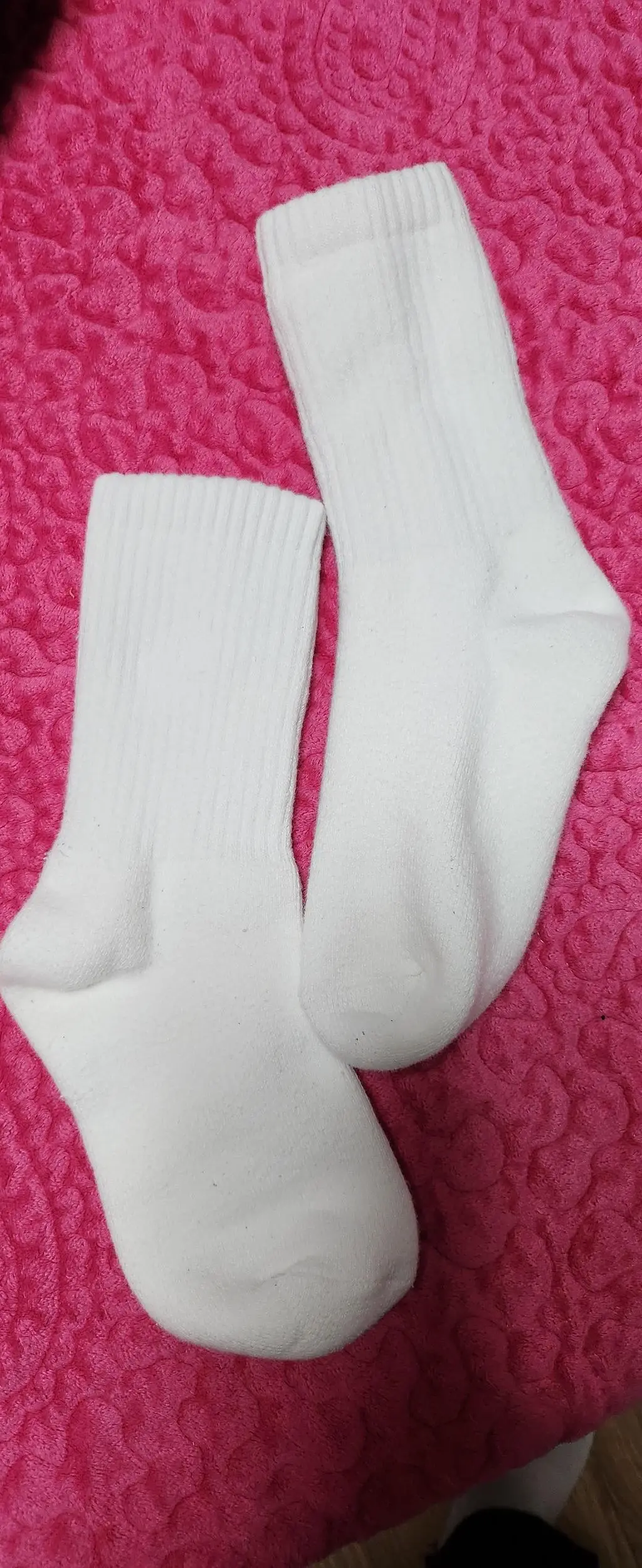 아주 폭신폭신하고 부들부들하고 쫀쫀하지만 조이지 않고 탄탄합니다. 따뜻하고 아주 마