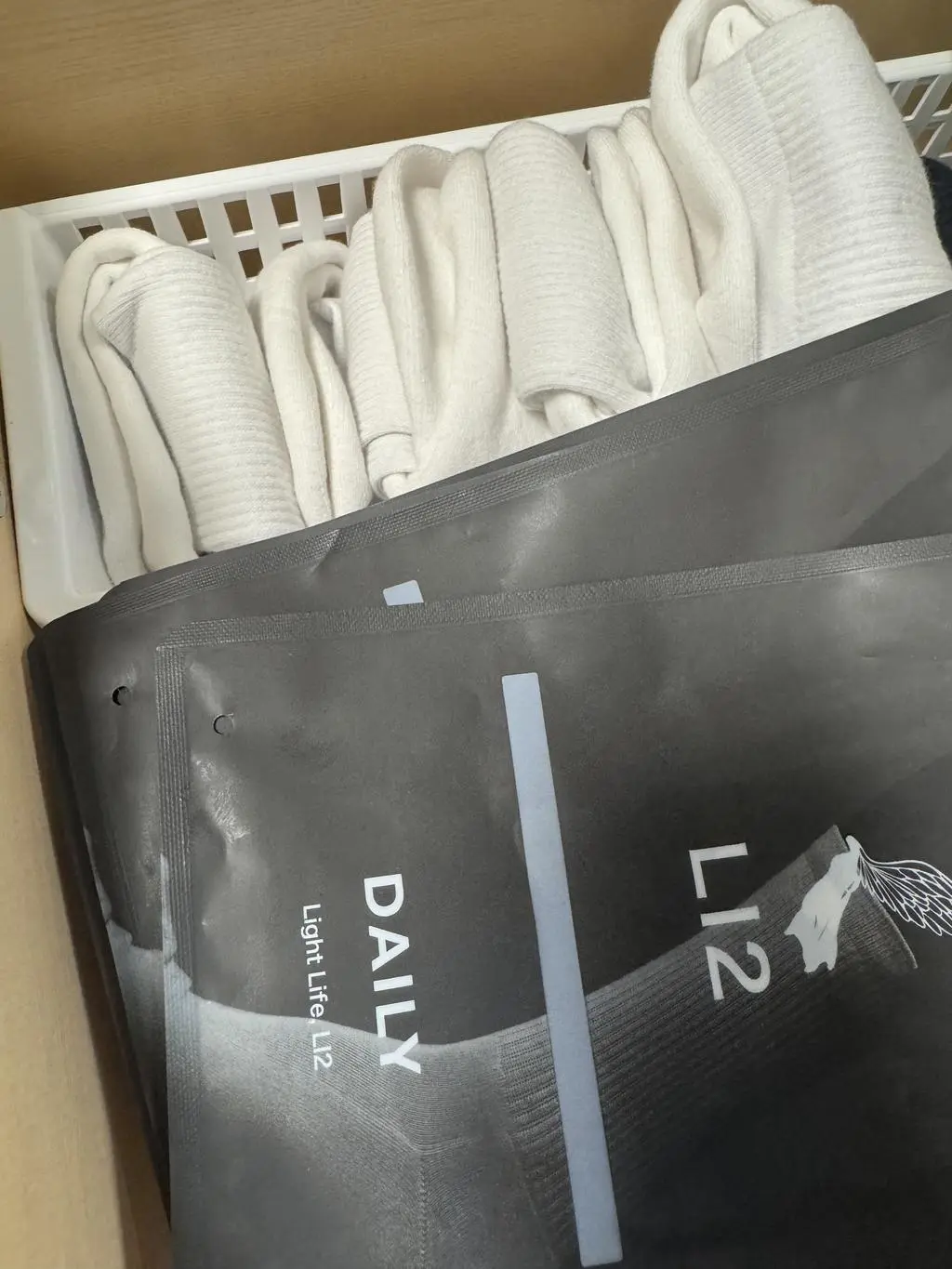 아들이 운동을 하는데 바닥이 두툼하고 푹신한 양말이 필요하다고해서 서칭하다 찾게되