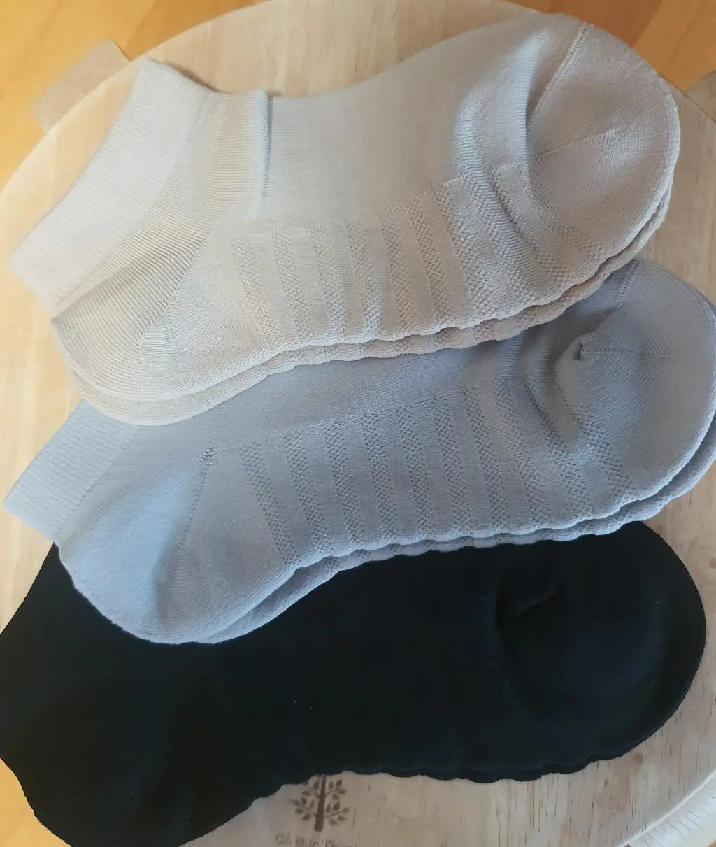 겨울양말 첫구매후 너무 좋아 재구입하면서 여름용 할인율 높길래 같이 구입해는데요..