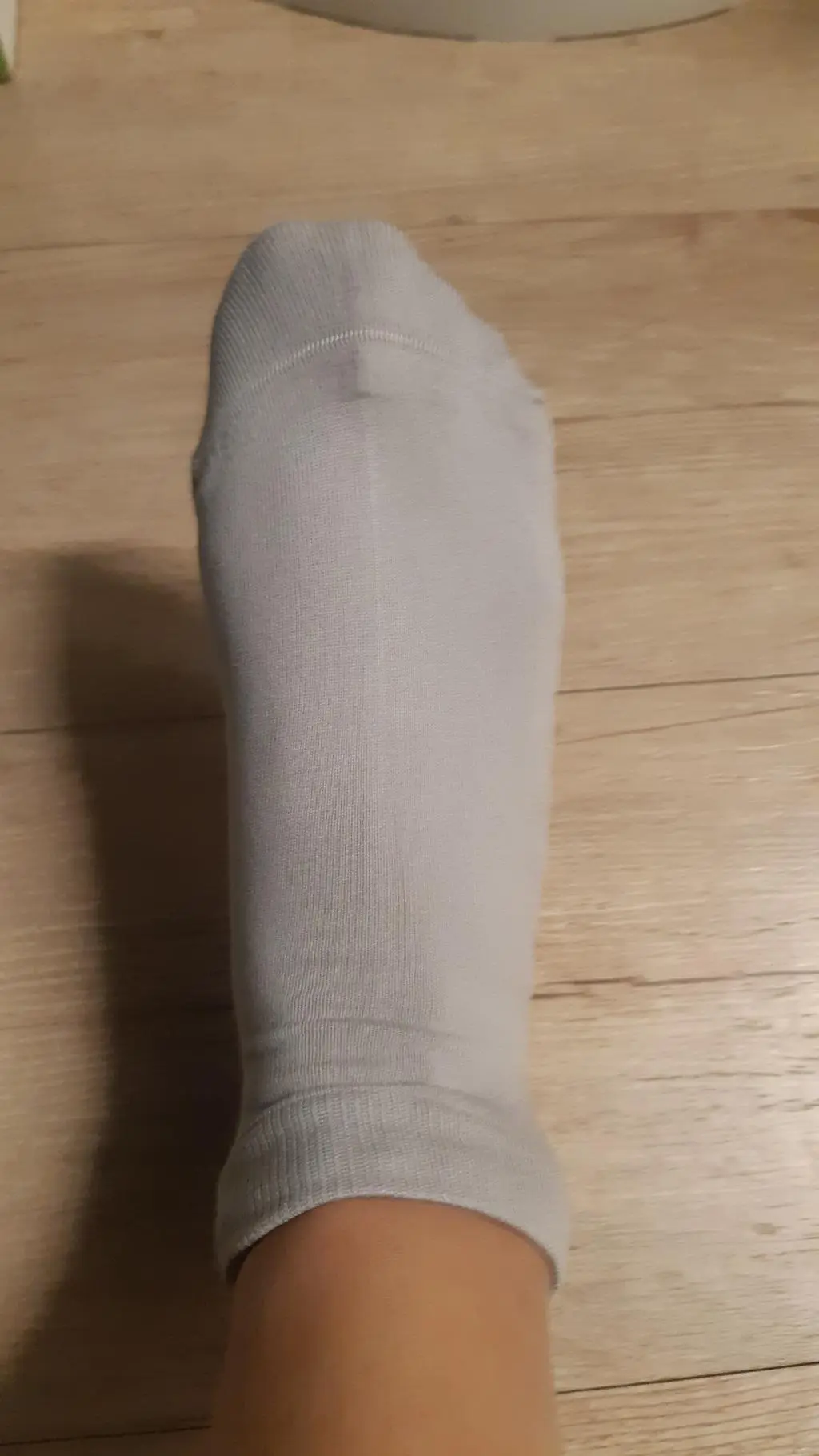 땀이 많은  저로써는 일단 만족하여  사계절용으로 신을 듯 하네요.
