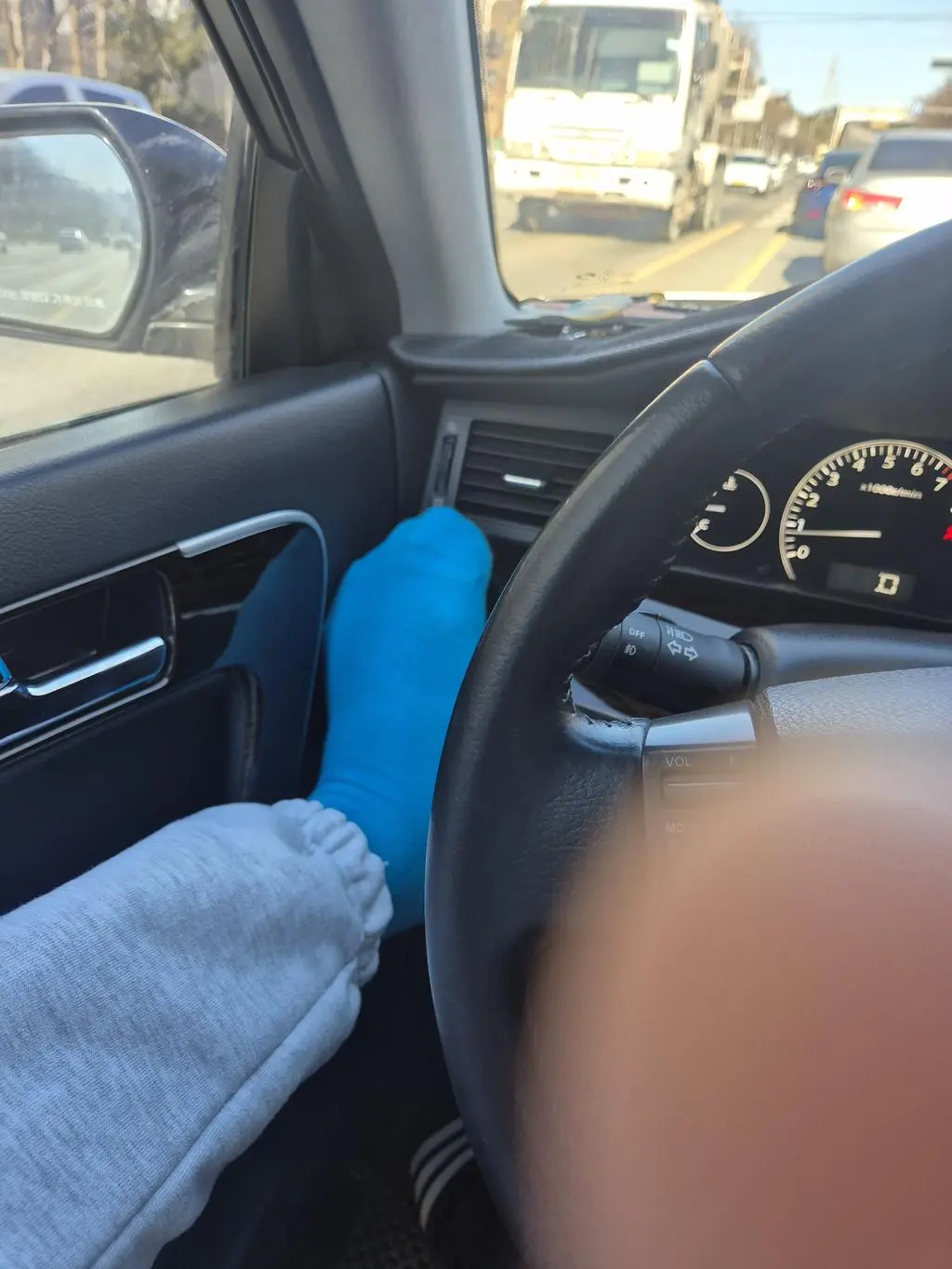 파랑 신고  나가니  시선이 나에게로 ㅋ 
