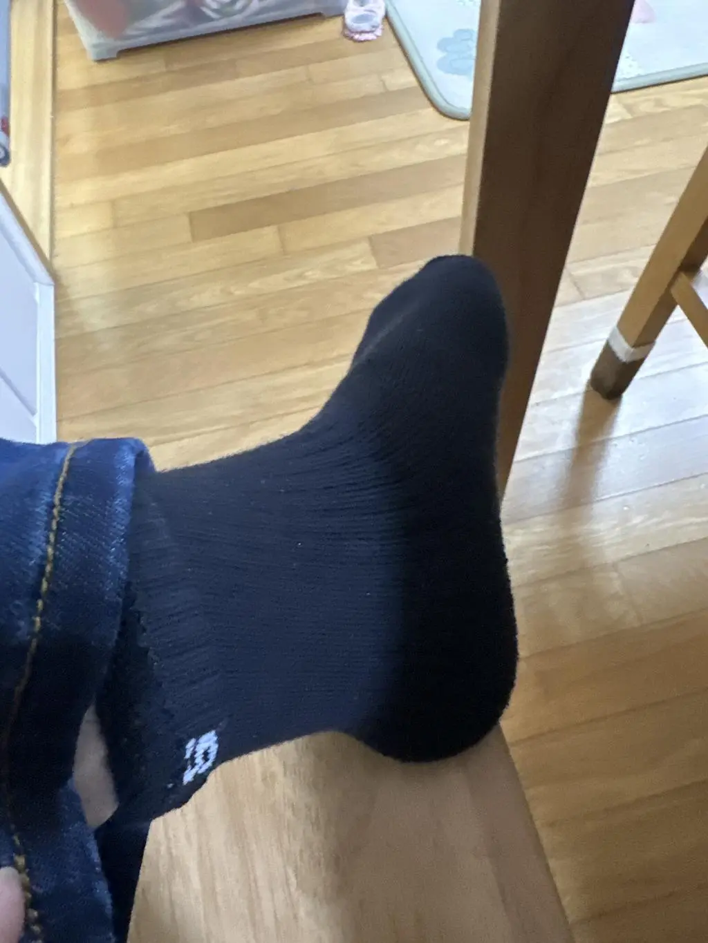 기모 양말입니다. 겨울에 신기는 최고의 양말입니.다시 구매하고  싶습니다..