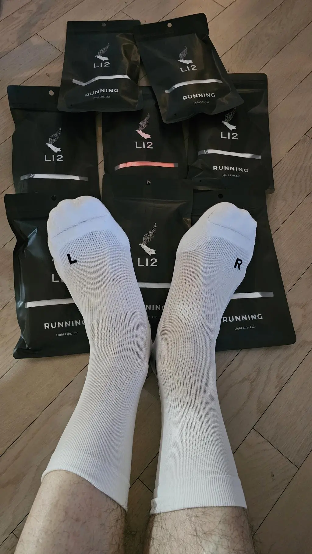 우리 러닝팀 멤버들에게 선물로 구매했어요.
