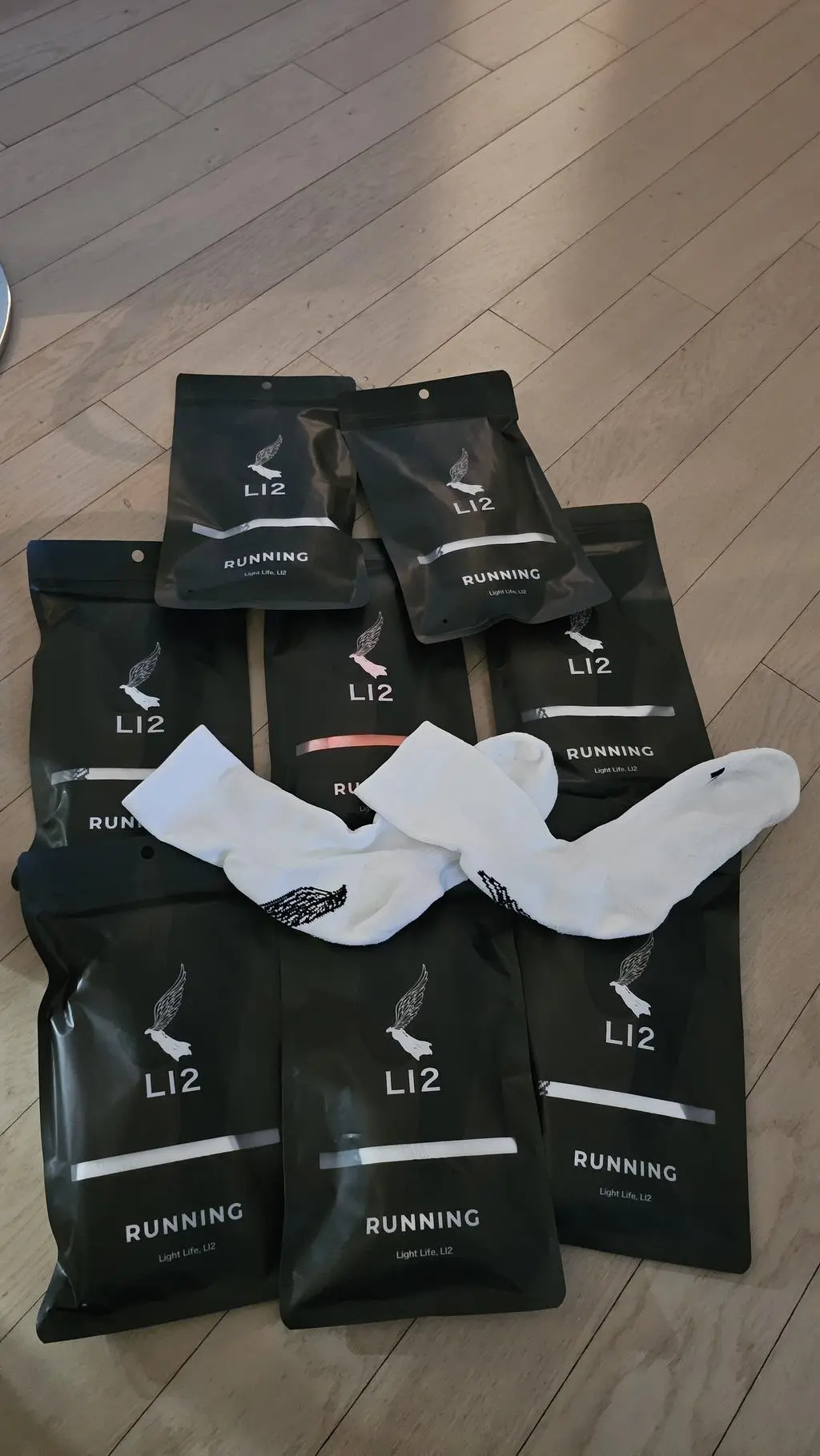 우리러닝팀 멤버들 선물하려구 구입했어요.
