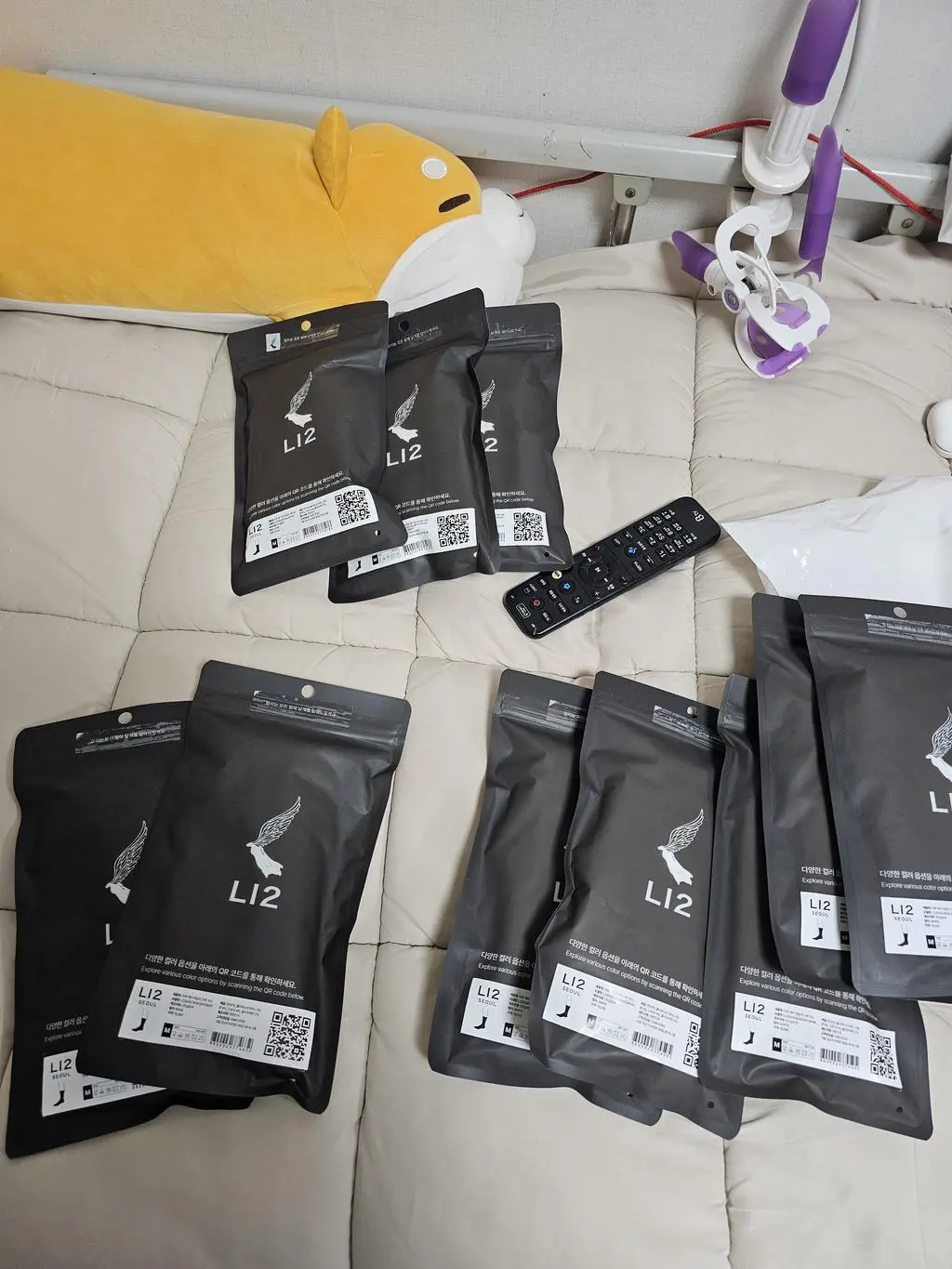 나이키스포츠양말만 신다가 평이좋아서 구매했어요..
