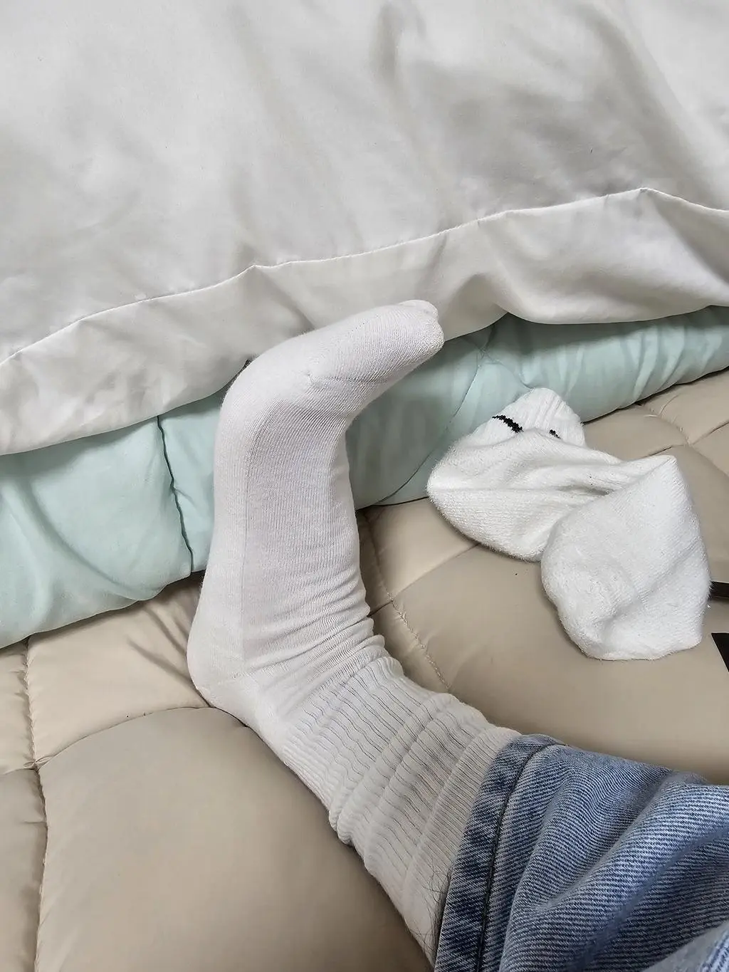 나이키스포츠양말만 신다가 평이좋아서 구매했어요..
