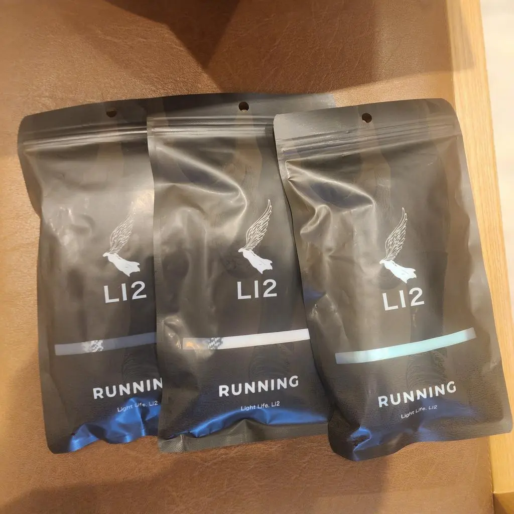 러닝 양말 중 최고라고 불리는 CEP 양말과 비교해도 손색 없을 정도로 퀄리티 좋은 러닝