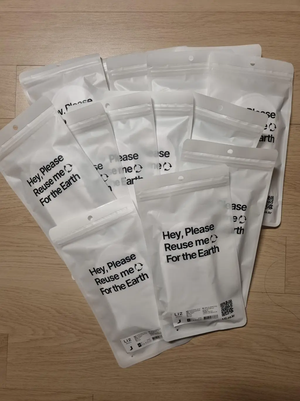 작년 우연히 알고 리커버리 구매하려고 했는데 품절로 구매 못하고 봄여름용 신다가 너