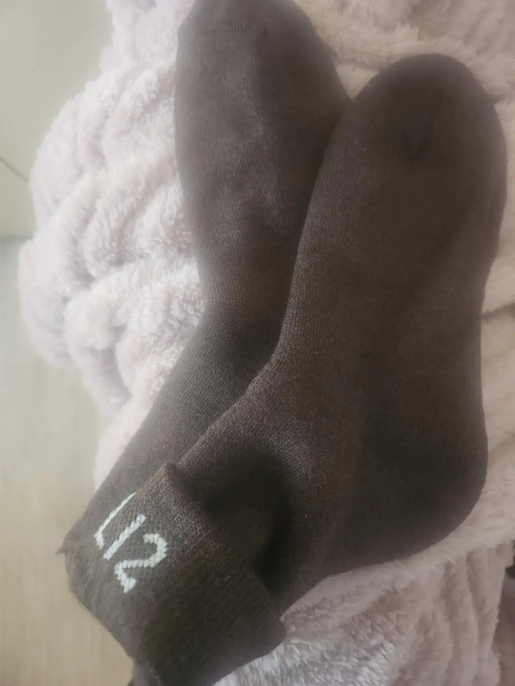 기존에 웜으로 신다가ᆢ이번 겨울은 너무 추운거같아서 구매했는데 진짜 발이 거의 안시