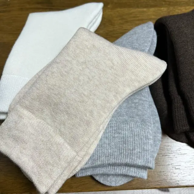 엄청 폭닥하고 부드럽고 따듯하고 좋아요
