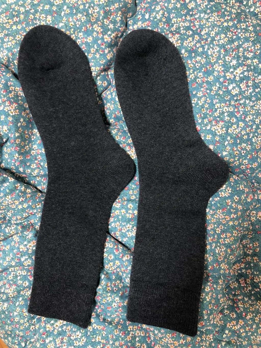 메리노울 3켤레. 기모 웜 5켤레. 러닝용 3켤레. 에어 리버커리 스니커즈 5켤레를 한꺼번