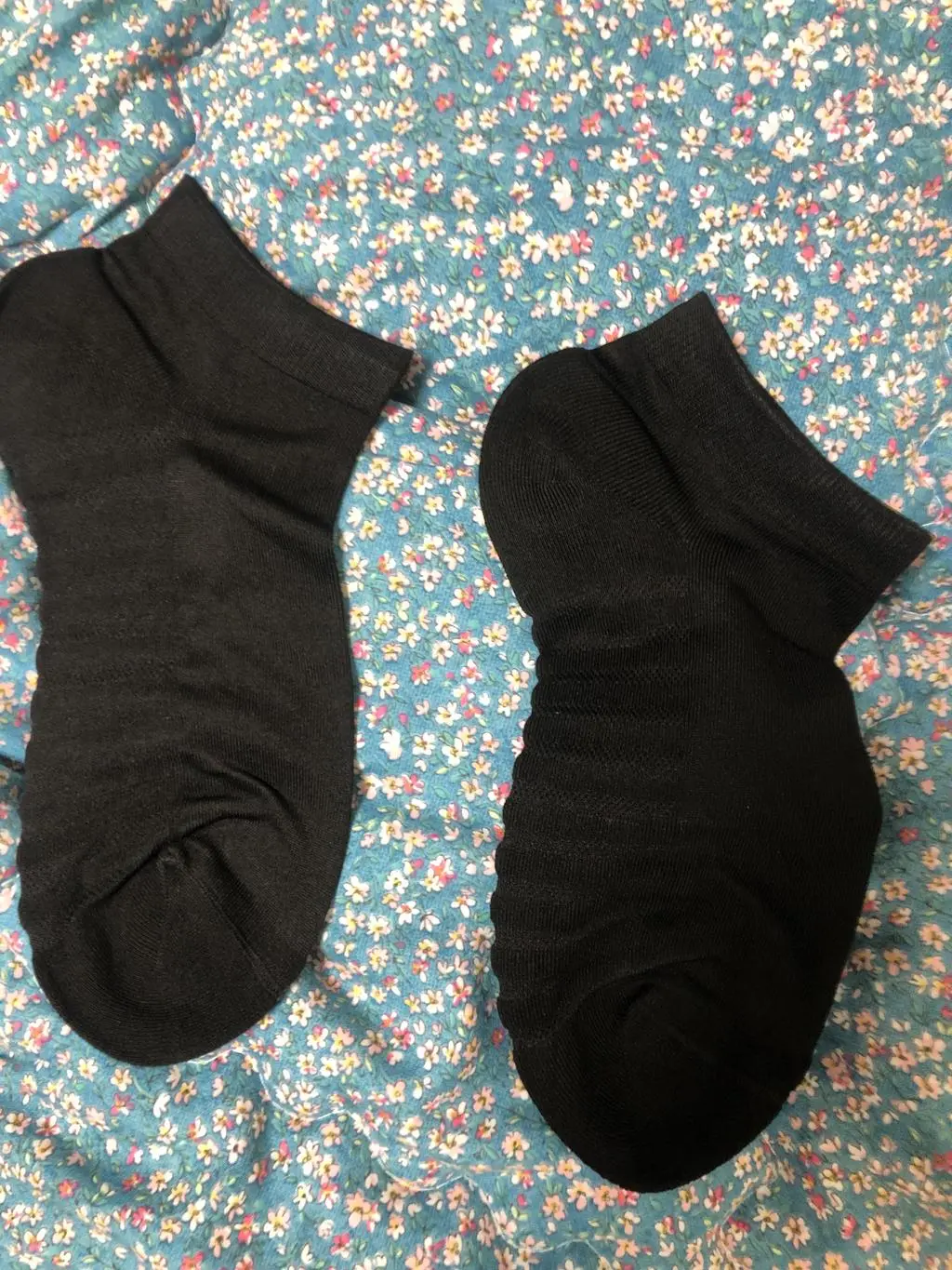 메리노울 3켤레. 기모 웜 5켤레. 러닝용 3켤레. 에어 리버커리 스니커즈 5켤레를 한꺼번