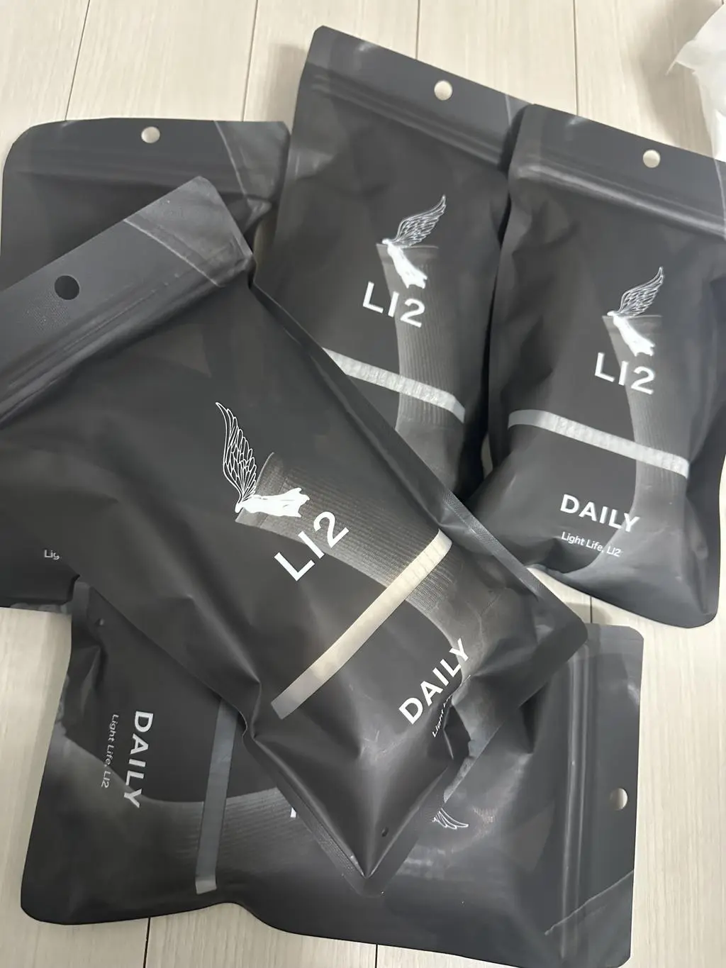 남편이 리투 양말은 맘에 들어 해여
