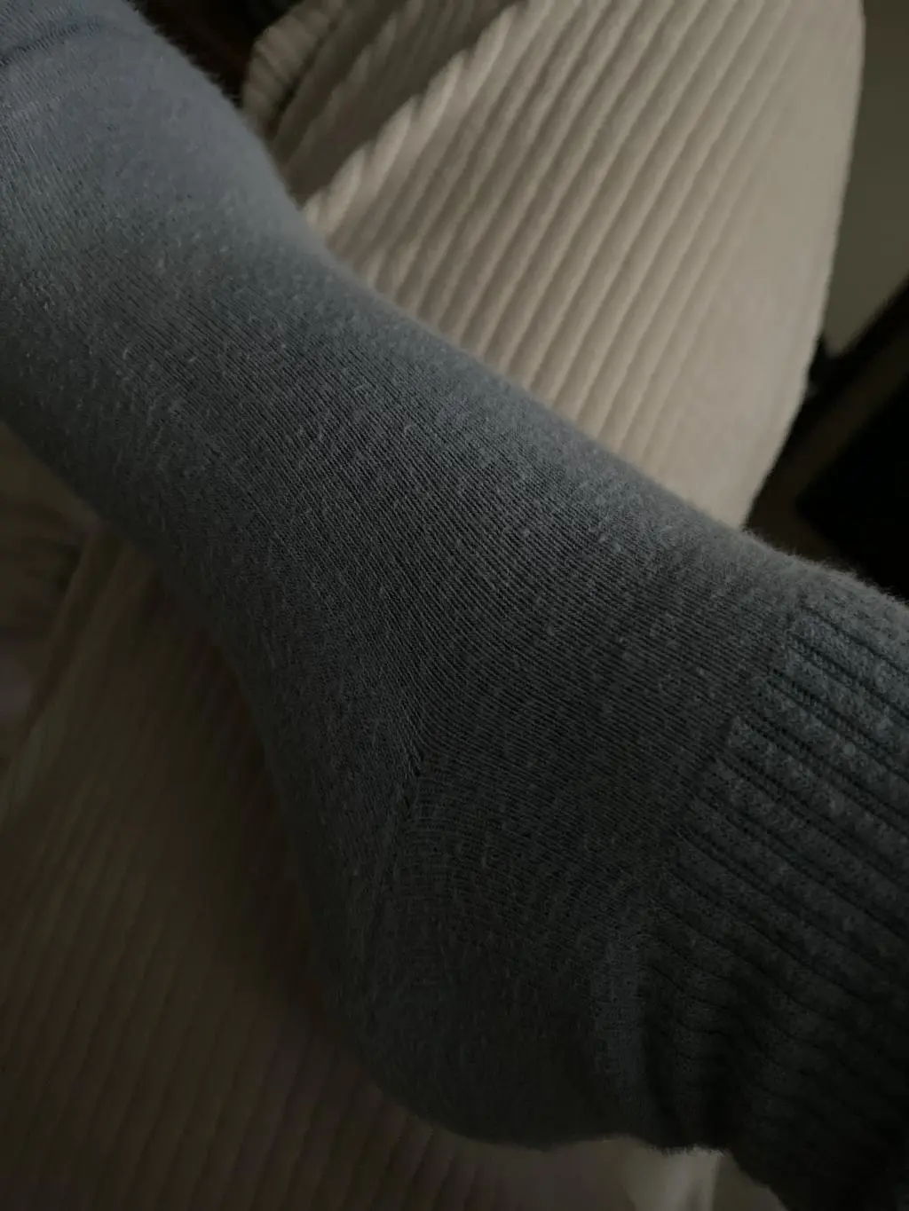 찬바닥에 있으면 발이 아팠는데 편하고 좋습니다! 