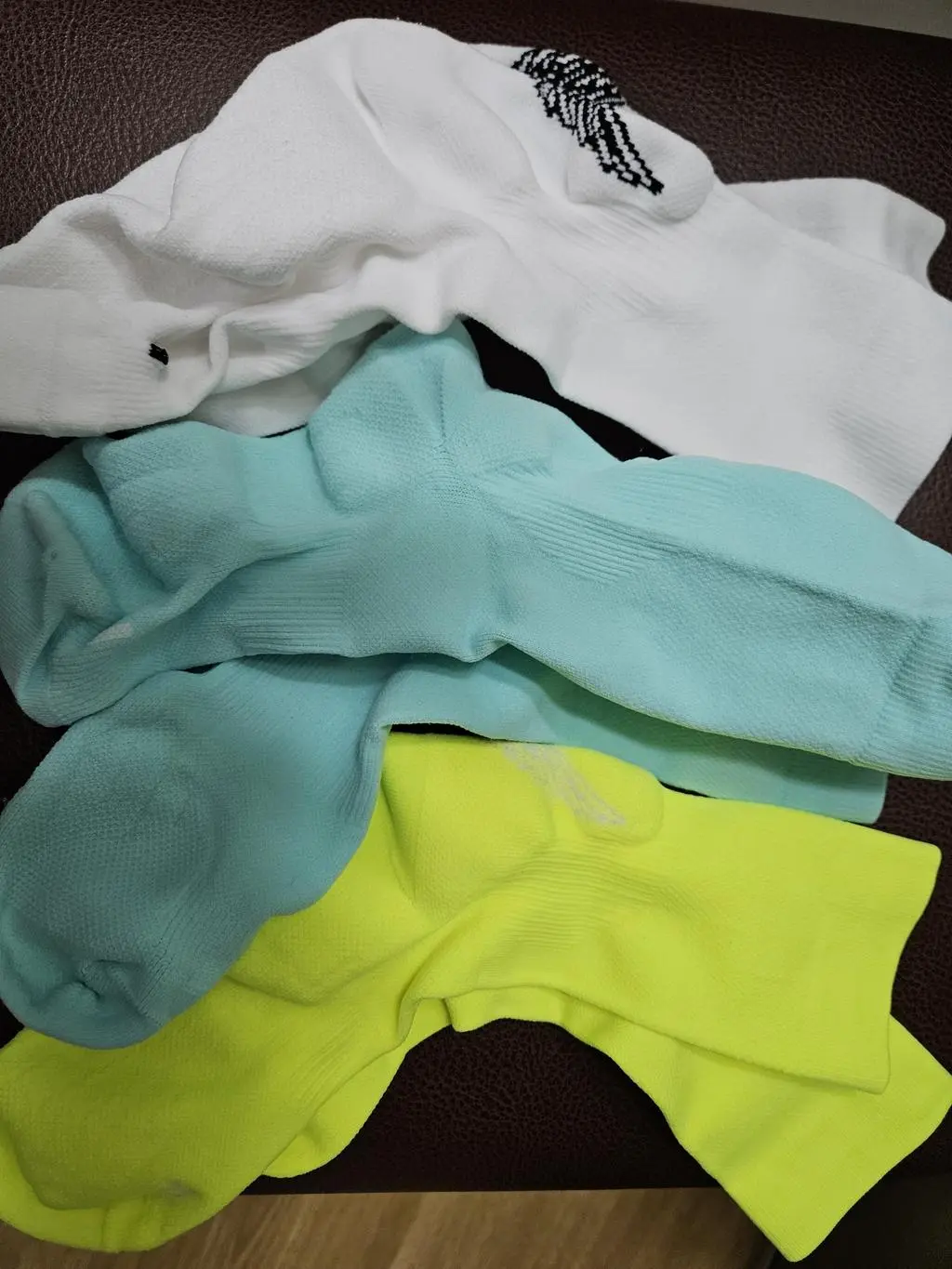 발에 착 감기는 느낌이 너무 좋아요 물집 잡힐 걱정이 없어요