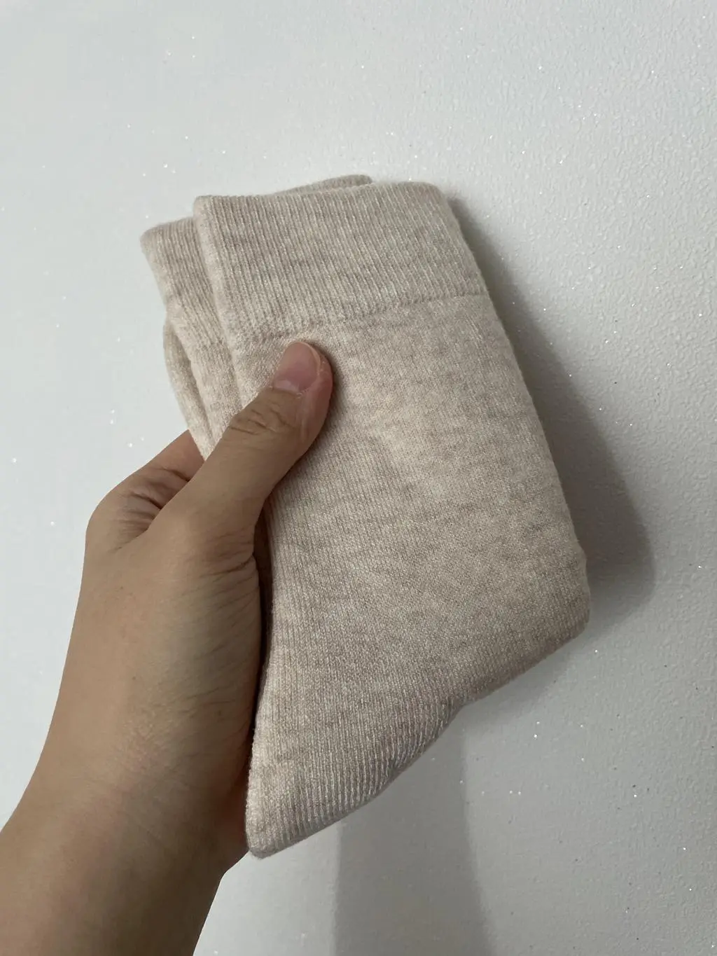 오트밀 너무 고운 색이에요!! 아이보리와는 완전 다른느낌! 친구 선물해줬는데 본인이 