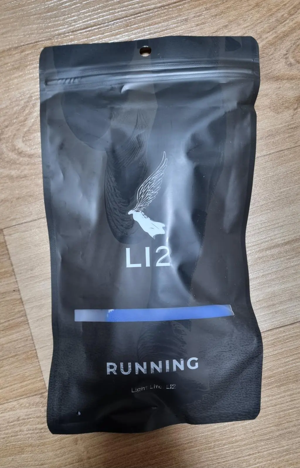 리투 러닝 양말 너무 너무 좋아요. 땀 흡수도 잘 되고 물집도 안 잡히고... 러닝용 양말