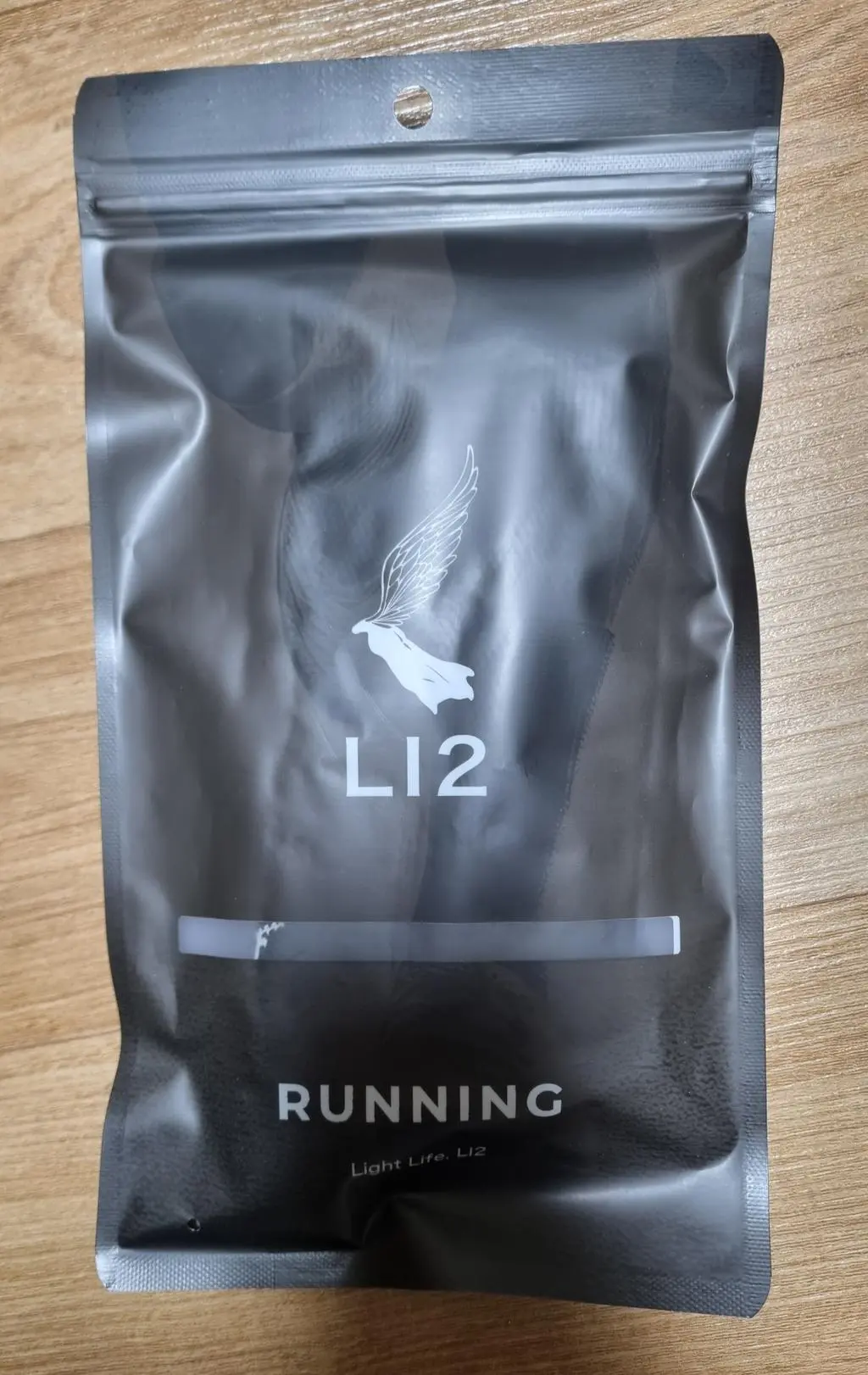 리투 러닝 양말 너무 너무 좋아요. 땀 흡수도 잘 되고 물집도 안 잡히고... 러닝용 양말