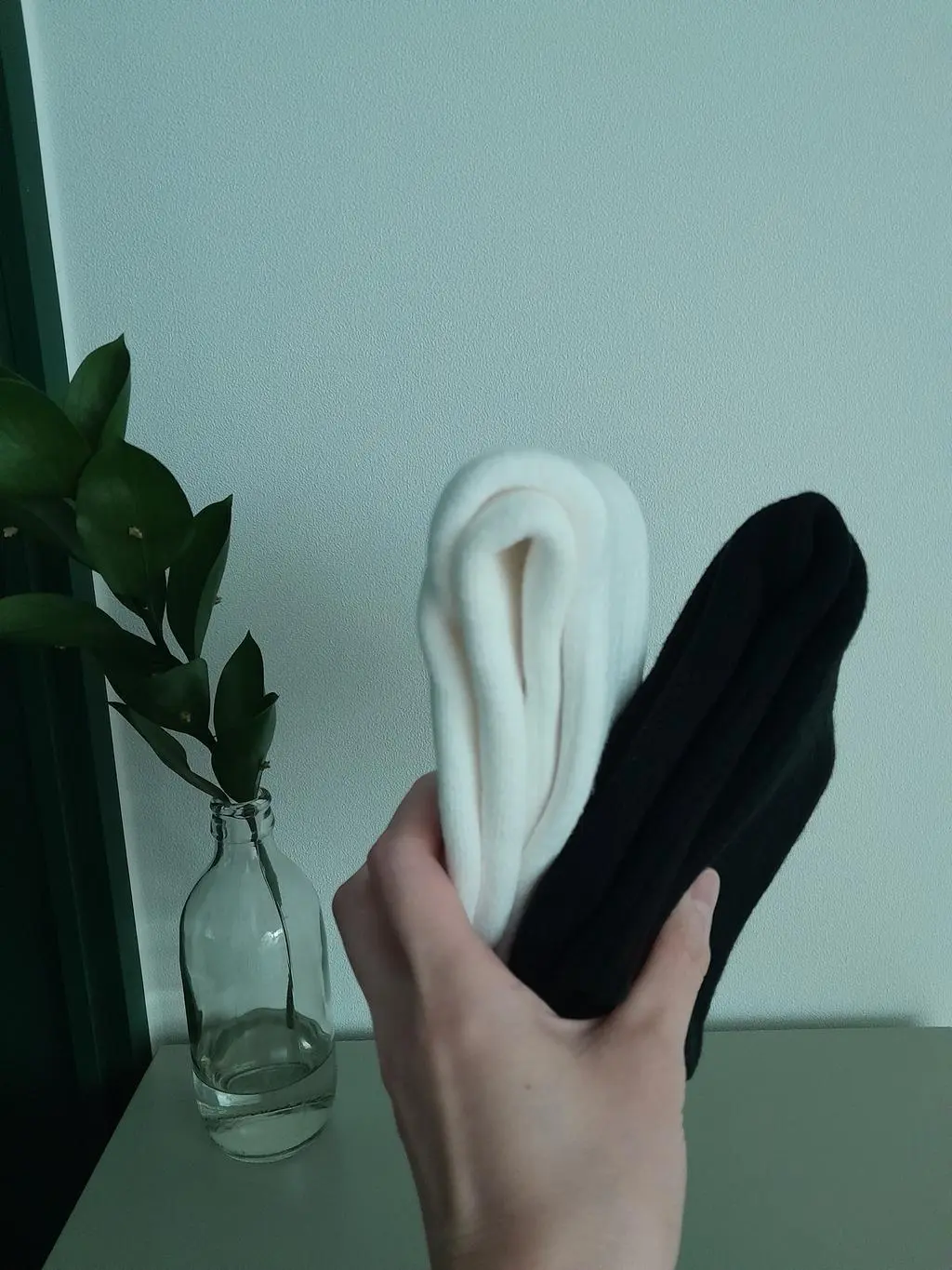 양말 두께가 정말 두껍고 포근하니 좋네요. 기모라고 해서 일반적으로 알고 있는 그런 