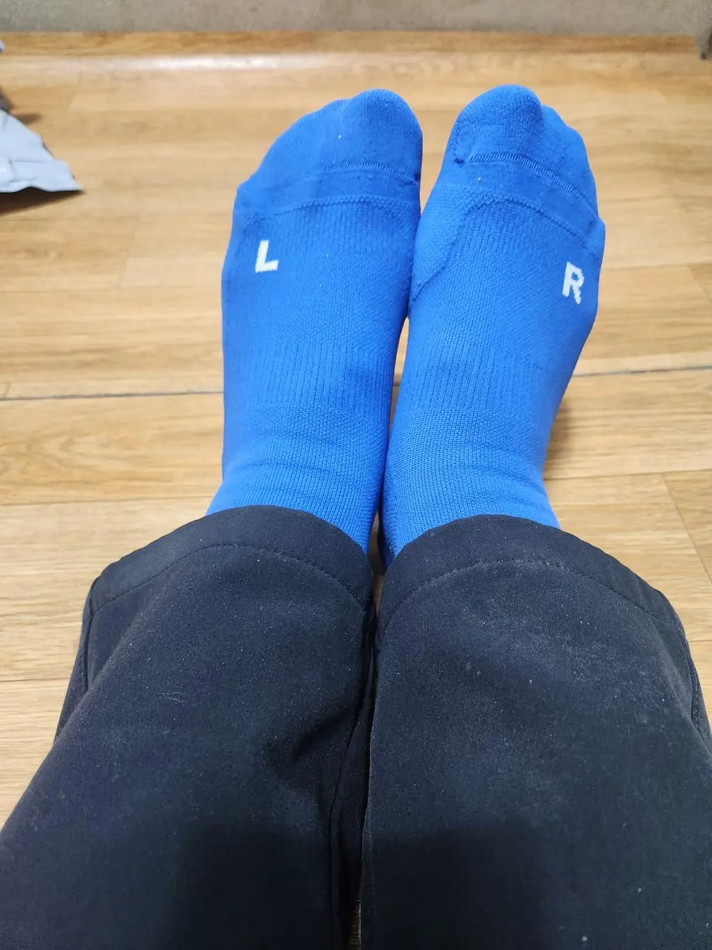 발이 편하고 모양두 예쁘고 색상도 예뻐요^^^