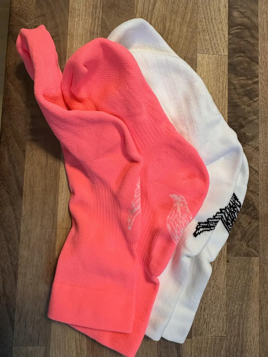 일단 두껍지않고 쫀쫀한 편입니다
