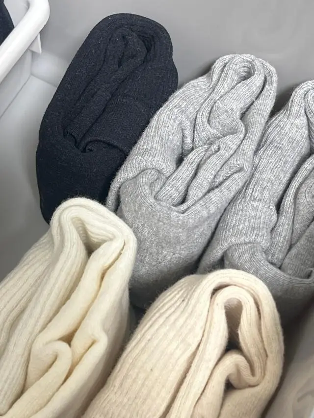 쫀쫀하고 쿠션 착용감에 컬러도 예쁩니다.
