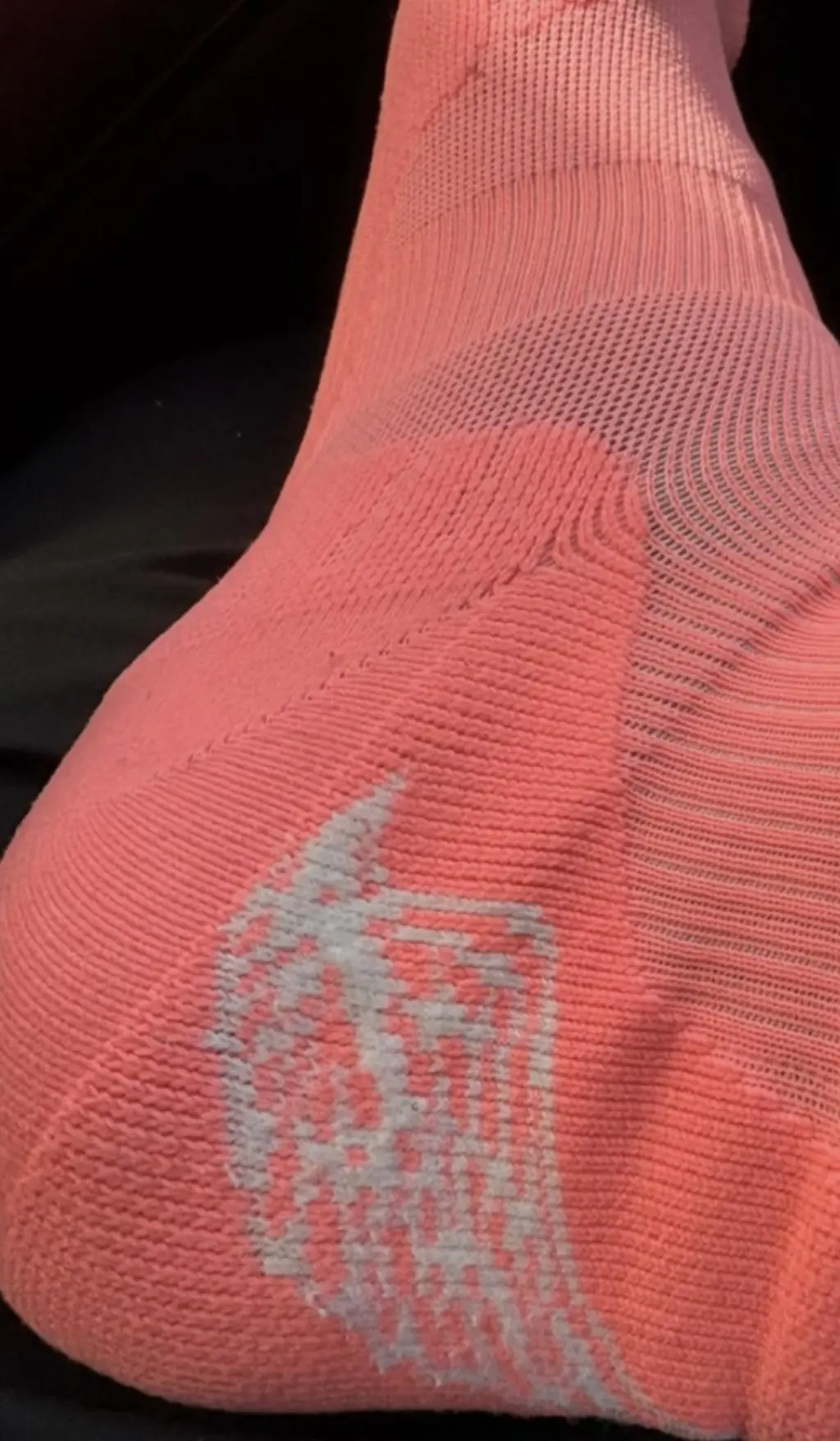 색감도 너무 이쁘고 뛸때 안정적이어서 엄청 좋아요
