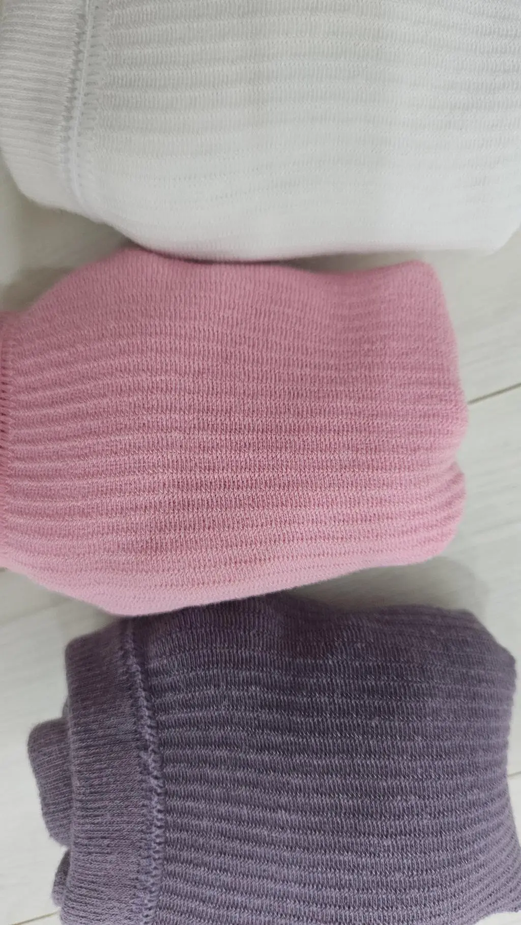 재봉선이 없어 너무 편하게 잘신고있습니니다