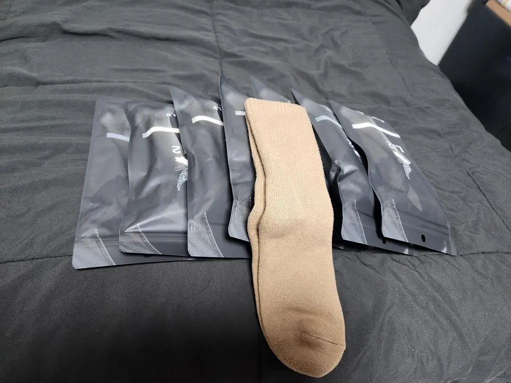 신어보고 발이 포근한 느낌을 받아보네요
