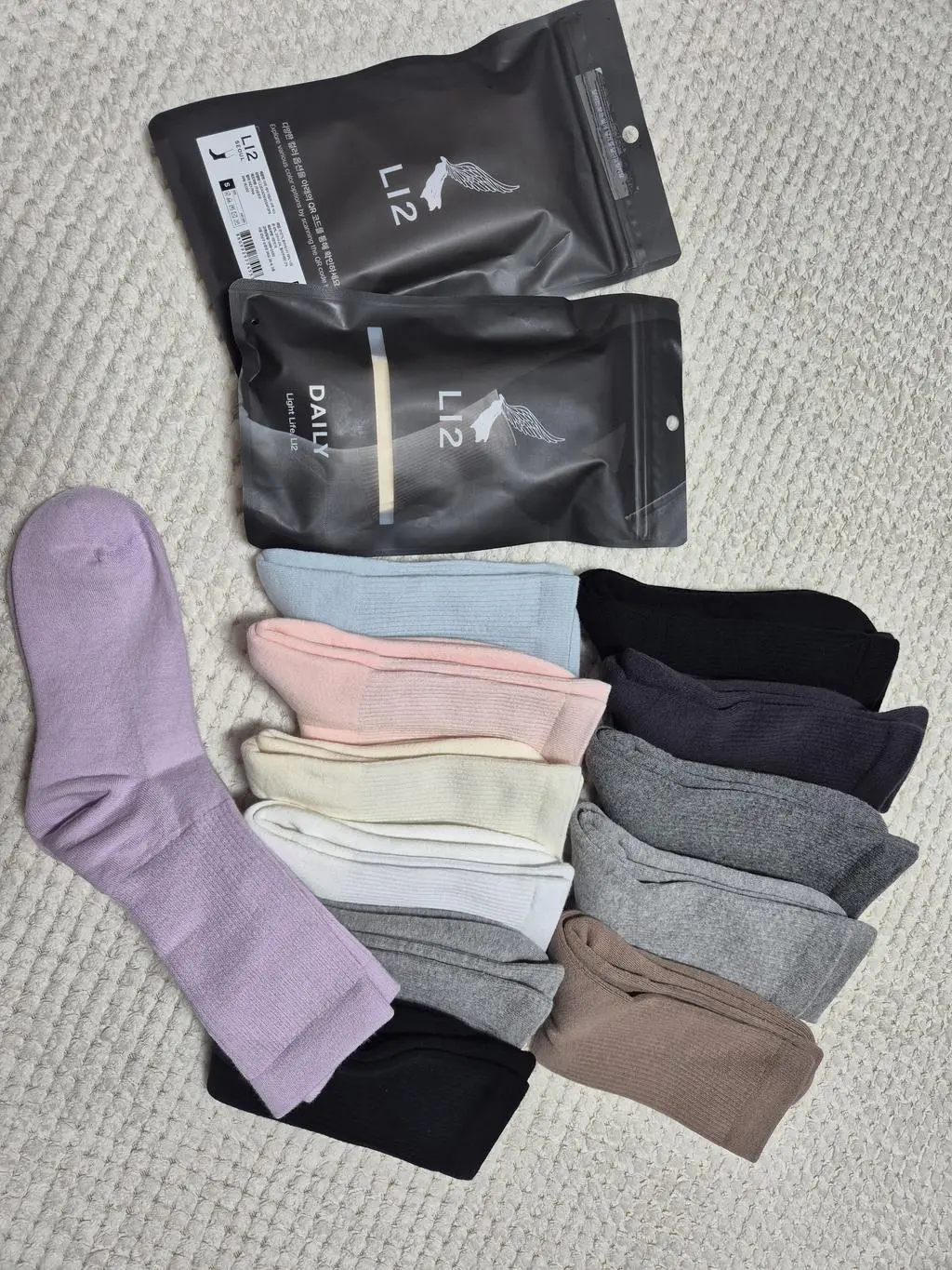 양말 소재도 쫀쫀하고 발바닥이 푹신해서 좋아요
