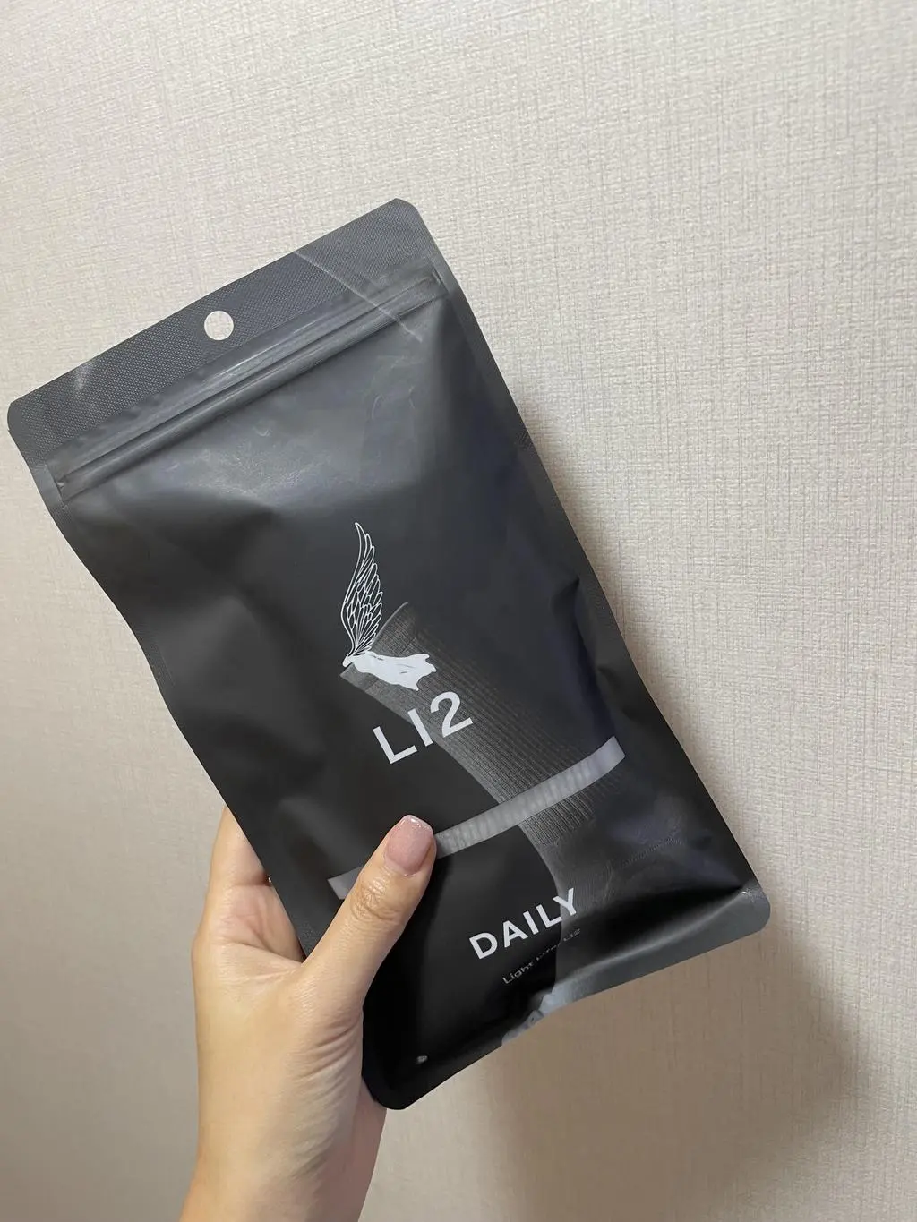 신어보고 너무 좋아서 지인들 선물하려고 더 샀어용ㅋㅋㅋ가격 더 착하게 해주세요!!