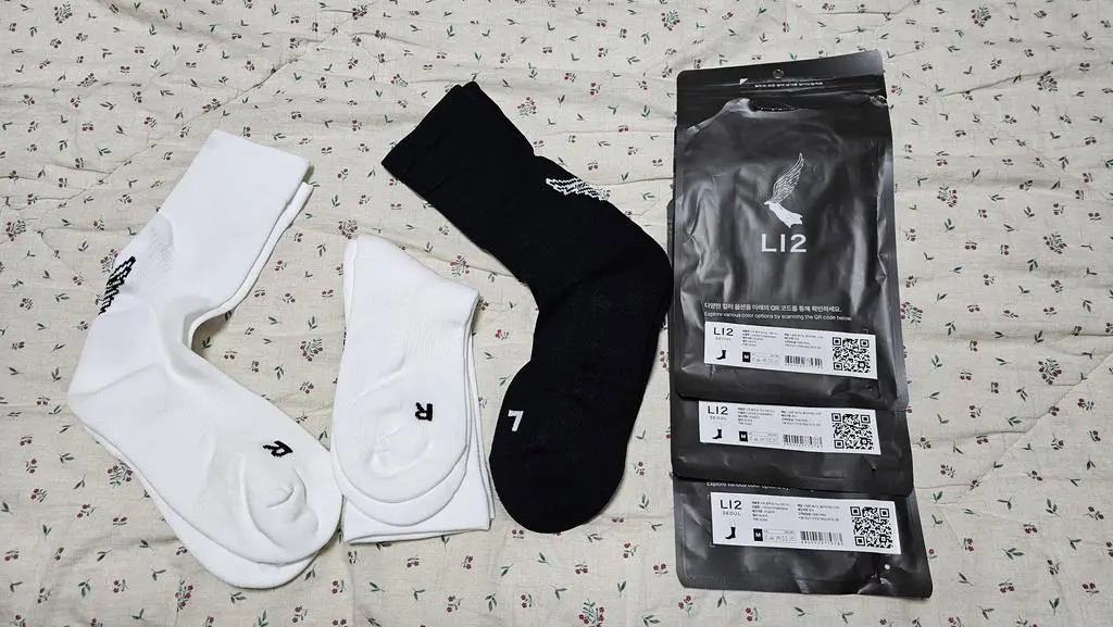 쿠션감과 통기성이 타 제품보다 좀 더 나은듯합니다