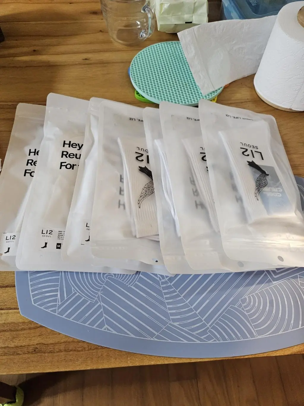 부드럽고 컬러 맘에 들어요. 신어보고 좋으면 추매 들어갑니다