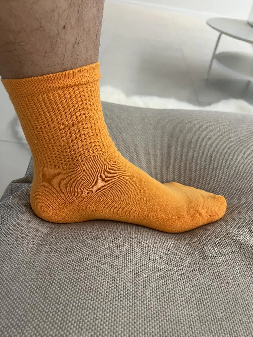 런닝시 발이 뜨겁지 않고 땀이나도 흡수가 엄청 빠르네요
