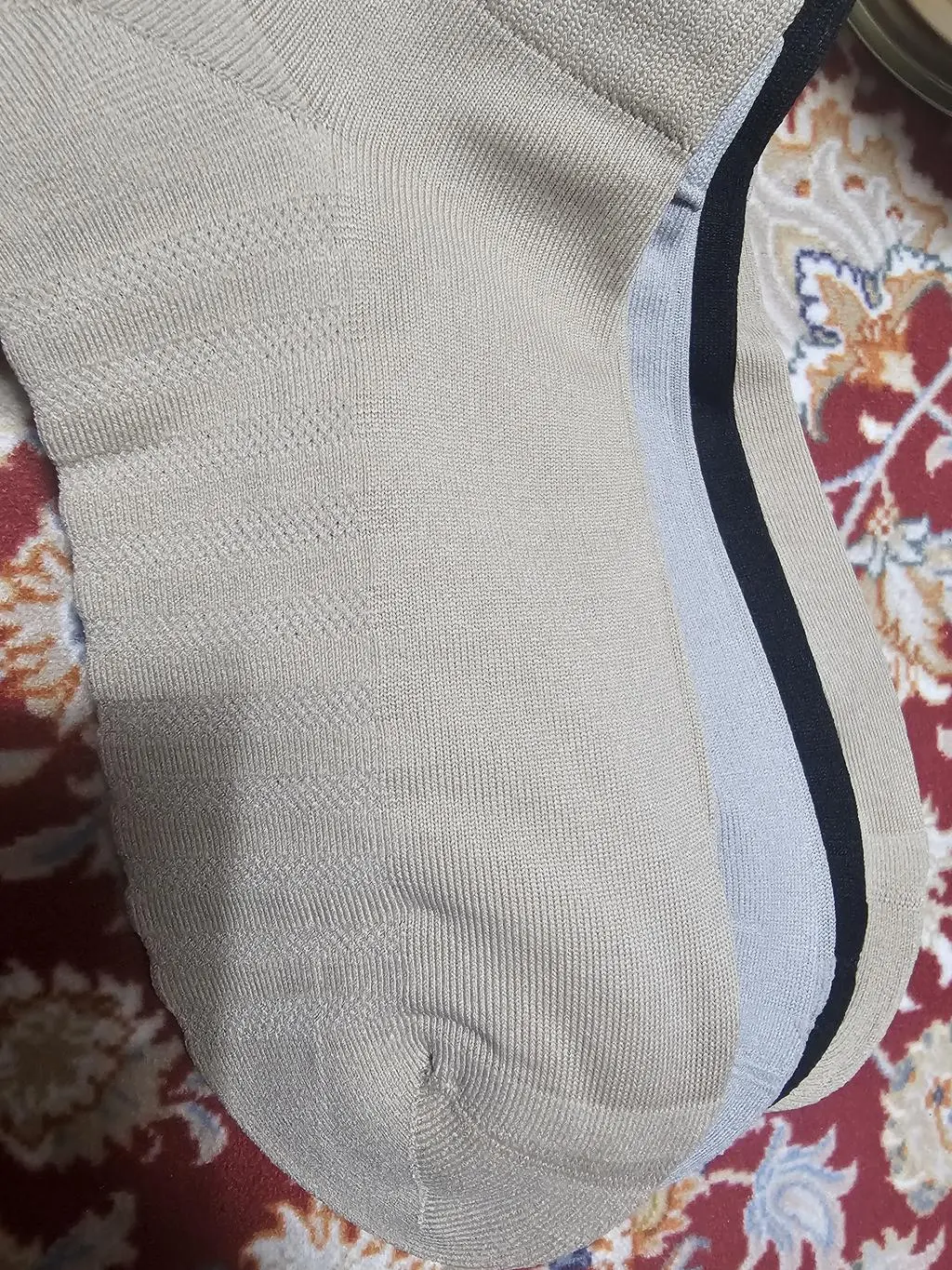 색이 너무 구려요 잘 신을게요 
